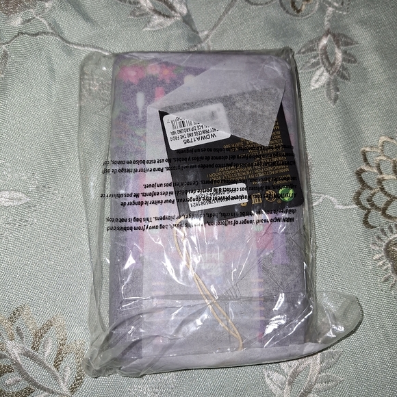 Loungefly: Crossbody Purse and Wallet - Picture 2 of 16